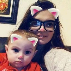 Meet your Posher, Caitlyn